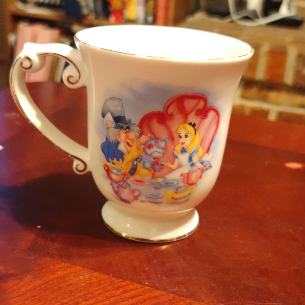 Alice in Wonderland Disney mug